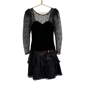 Vintage 1980's Steppin' Out Velvet and Lace Bow Detailed Mini Prom Formal Dress